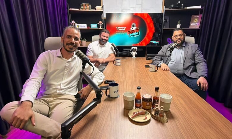 Pedro Felipe, Marcos Guerra e Adriano Carvalho discutem dados e IA no Podcast ContraPonto