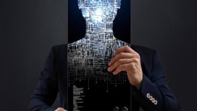 Executivo representa a transformação digital nas empresas utilizando inteligência artificial, automação e novos modelos de operação.