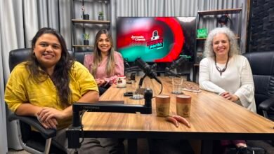 Bianca Marques e Alessandra Bonini recebem convidadas durante gravação da Jornada do Cliente no Podcast ContraPonto sobre Customer Experience, liderança e experiência do cliente.