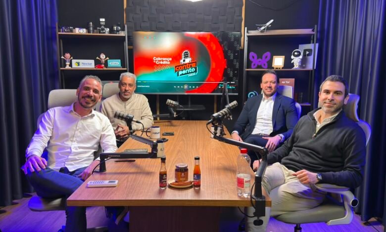 Estúdio do Podcast ContraPonto durante a gravação do episódio sobre gestão de risco como alavanca de crescimento, com Pedro Felipe, Marcos Guerra, André Bertolino e Caio Lhano, da Avla Brasil.