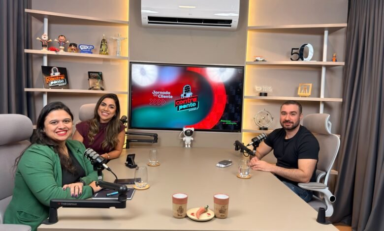 Diego Guimarães, Alessandra Bonini e Bianca Marques no episódio 49 do Jornada do Cliente, do Podcast ContraPonto, sobre tecnologia e experiência do cliente.
